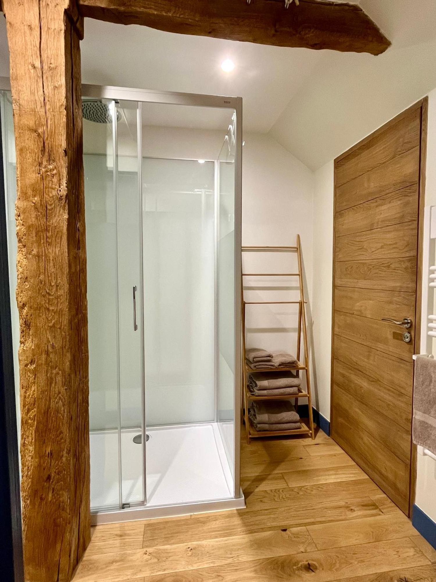 Domaine De La Bigottiere, Chambres D'Hotes Montigne-le-Brillant Luaran gambar